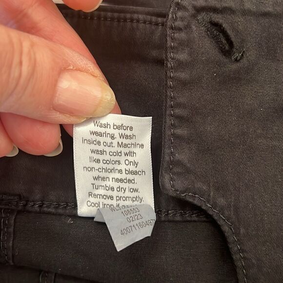 Lauren Conad Super High-Rise Women's Shorts - Black - Size 16 - Picture 6 of 7